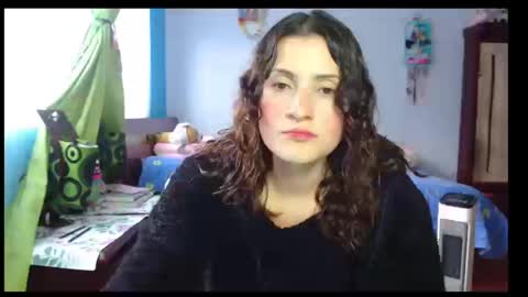 Lindasy online show from September 15, 9:37 pm