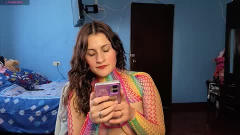 Lindasy online show from February 10, 2:54 pm