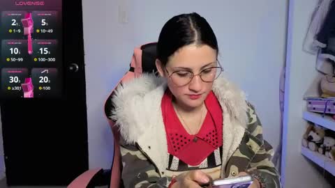 Lindasy online show from May 28, 9:28 am