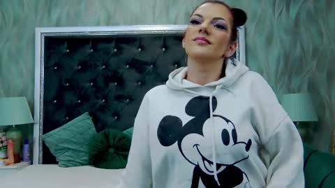 Snapshot of _lissa_ann_ chatting on March 7, 4:24 am Lisa online show from March 7, 4:24 am