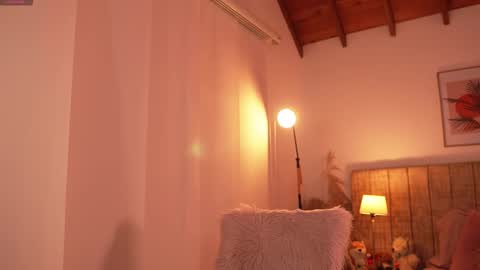 Lissana online show from March 17, 10:35 pm