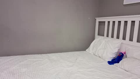 Snapshot of _little_butterfly_ chatting on October 27, 3:27 pm Emma online show from October 27, 3:27 pm