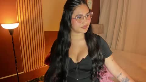 Ivy 3 online show from March 20, 8:46 pm