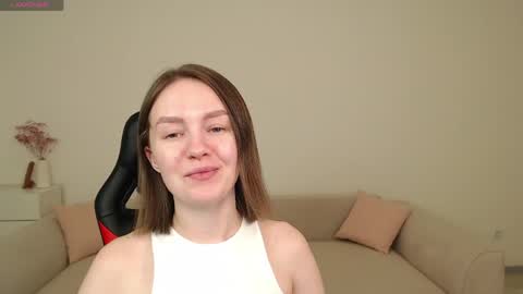 Snapshot of _little_sunshine_ chatting on April 4, 6:27 pm My name is lina Lush is activePrivate is Open online show from April 4, 6:27 pm