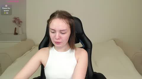 Snapshot of _little_sunshine_ chatting on April 18, 5:17 pm My name is lina Lush is activePrivate is Open online show from April 18, 5:17 pm