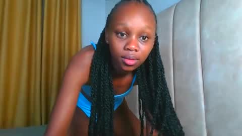 Snapshot of _littlevenus chatting on October 7, 1:58 am Littlevenus online show from October 7, 1:58 am