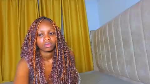 Littlevenus online show from January 19, 2:37 am