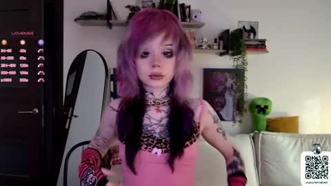 Snapshot of _lollyshy_ chatting on September 11, 1:11 pm Lolly online show from September 11, 1:11 pm