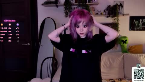 Snapshot of _lollyshy_ chatting on September 18, 12:51 pm Lolly online show from September 18, 12:51 pm