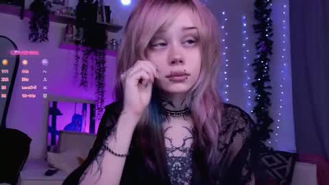 Lolly online show from December 21, 9:49 am