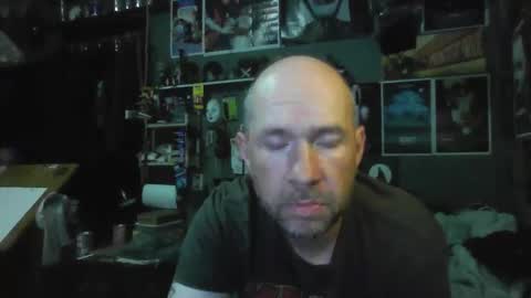 That guy online show from March 9, 4:27 am