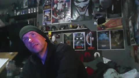 That guy online show from April 8, 4:01 am