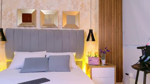 Luisa merrid online show from March 17, 11:57 am