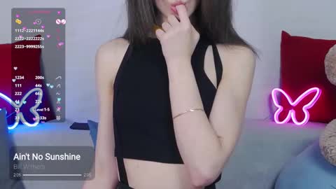 Snapshot of _lorik chatting on February 4, 10:45 pm online show from February 4, 10:45 pm