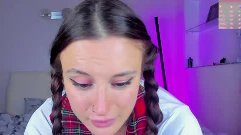 _lorra online show from May 19, 5:52 pm