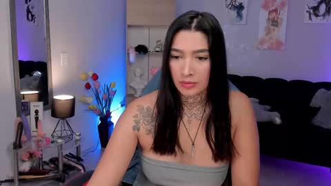  Laura  Independent Model  online show from February 12, 11:51 am