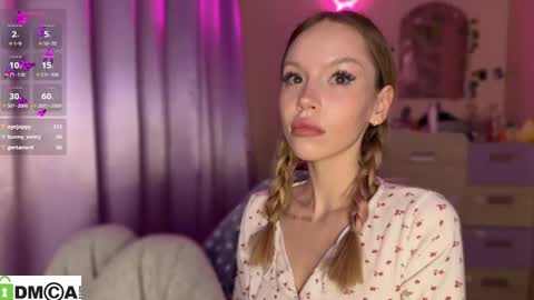 Katie online show from October 8, 12:30 am