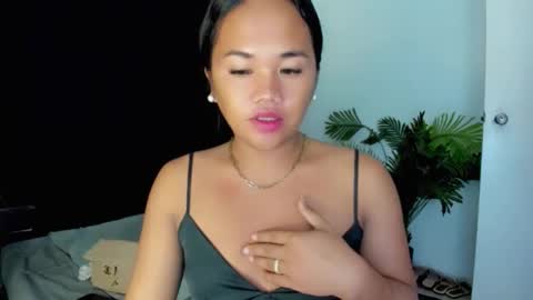 _lovelyyan69_ online show from December 20, 9:49 am