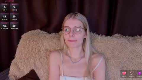 Monica online show from October 27, 6:45 pm