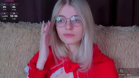 Monica online show from November 23, 7:02 pm