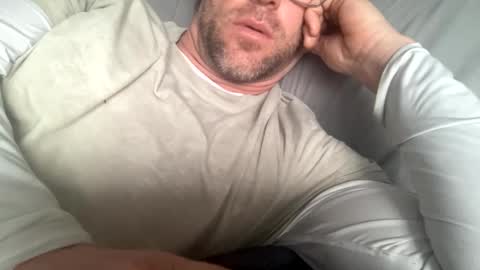 _lululeo_ online show from April 11, 2:27 am