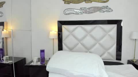  luna  sweet  online show from March 6, 6:52 am