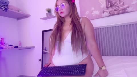 Snapshot of _luna_bellaa_ chatting on June 1, 12:29 pm luna online show from June 1, 12:29 pm