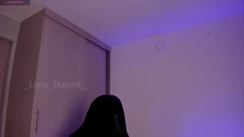  Luna  online show from December 19, 1:01 am