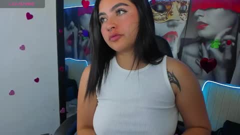 luna torres online show from May 25, 12:00 pm