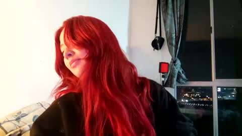 _lunaa__ online show from March 5, 1:42 am