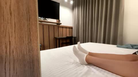 _lustyles_ online show from March 8, 4:00 pm