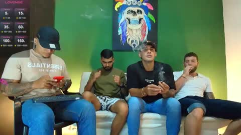 Snapshot of _luxury_23 chatting on October 22, 3:18 am STIVEN online show from October 22, 3:18 am