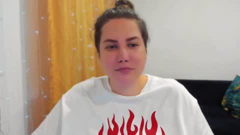 Snapshot of _madalexa_ chatting on June 9, 10:10 pm Alexa online show from June 9, 10:10 pm