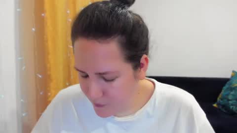 Snapshot of _madalexa_ chatting on June 11, 10:19 pm Alexa online show from June 11, 10:19 pm
