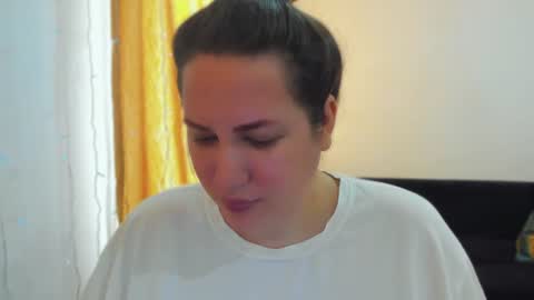 Snapshot of _madalexa_ chatting on June 22, 7:05 am Alexa online show from June 22, 7:05 am