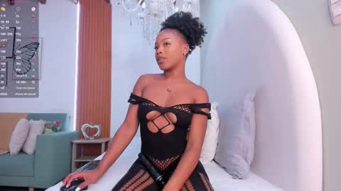 Madison Cooper online show from November 5, 2:50 pm