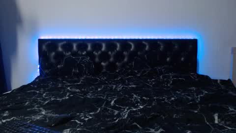 Snapshot of _mamma_mia_ chatting on December 3, 8:29 pm Kate online show from December 3, 8:29 pm