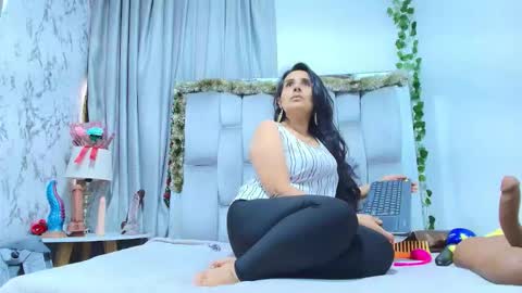 _marcela__ online show from December 16, 12:32 pm