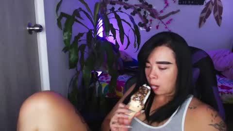 Marce  online show from June 12, 11:03 pm