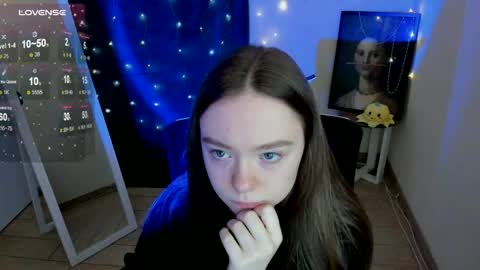 Snapshot of _margoqueen_ chatting on April 25, 6:38 am Margo online show from April 25, 6:38 am