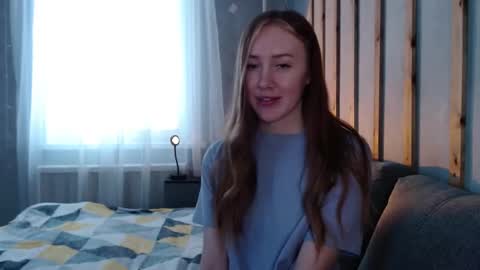 Snapshot of _marianne_ chatting on February 28, 6:21 am online show from February 28, 6:21 am