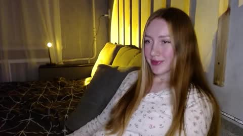 Snapshot of _marianne_ chatting on November 5, 6:08 pm online show from November 5, 6:08 pm