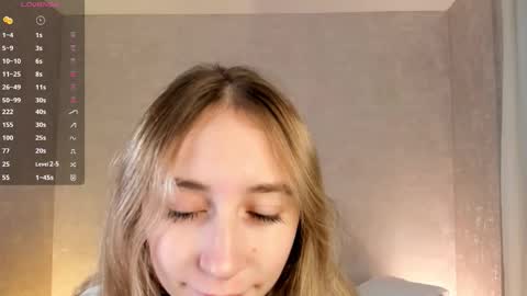  Gwen  online show from October 10, 3:05 am