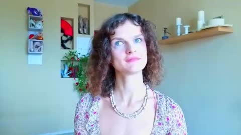 Sophia online show from July 18, 8:40 am