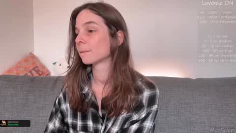 Snapshot of _meg chatting on December 18, 9:04 am Meg online show from December 18, 9:04 am