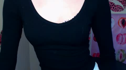 Susie online show from March 5, 1:51 pm