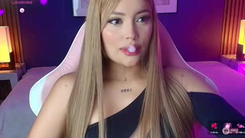 Snapshot of _meliblue chatting on October 16, 7:37 pm Meli online show from October 16, 7:37 pm