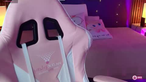 Snapshot of _meliblue chatting on October 18, 7:25 pm Meli online show from October 18, 7:25 pm