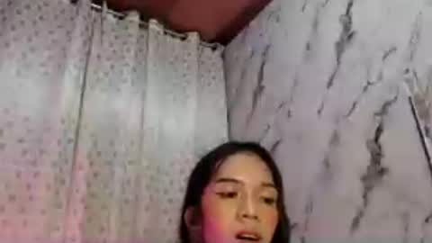 Melly online show from June 23, 5:55 pm