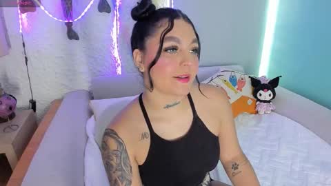 Snapshot of _melodyblossom_ chatting on September 15, 8:31 pm _melodyblossom_ online show from September 15, 8:31 pm
